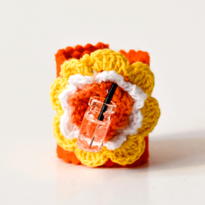"Weinbandl" by ALINA SPIEGEL - kunstvoll verziert, orange, hellorange Borte, 2 Anhänger