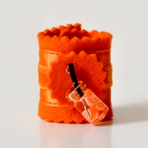 "Weinbandl" by ALINA SPIEGEL - verziert, orange, orange Borte, 2 Anhänger